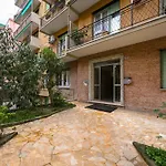Δωμάτια σε οικογενειακή κατοικία La Tana Di Misha